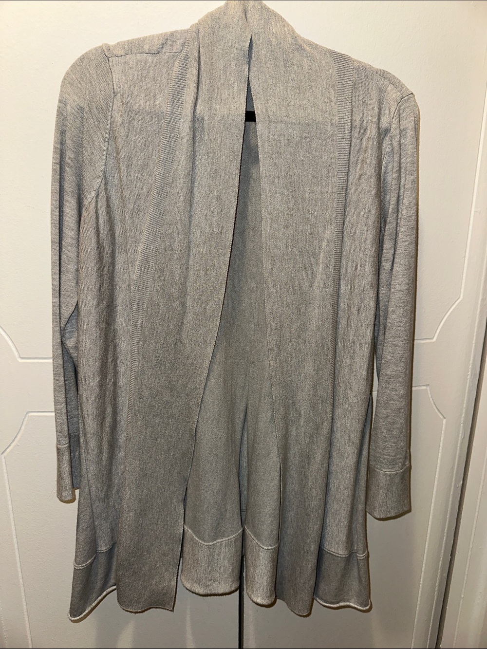 Cyrus size Large great cardigan